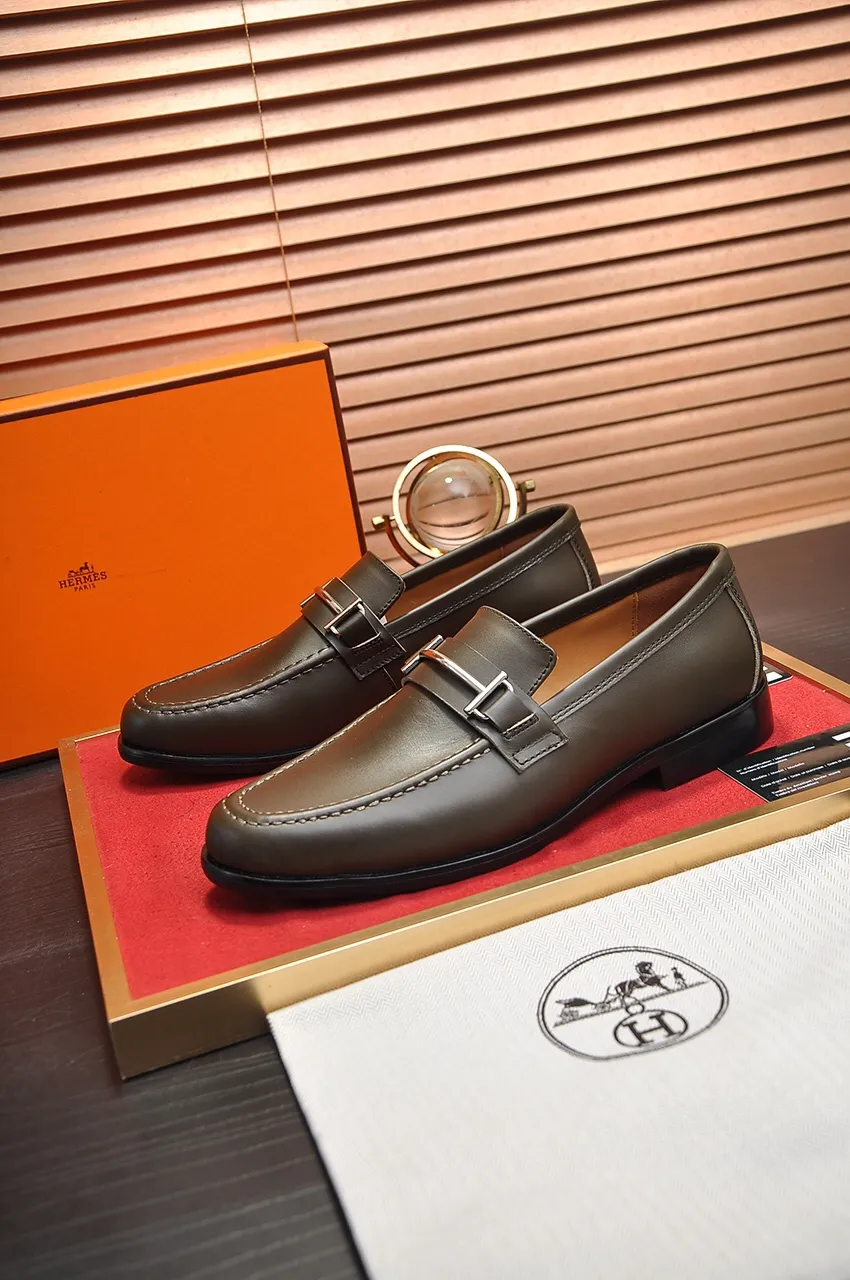 Men's shoes💰460💶[HERMES] (sheepskin lining)🍀Italian top luxury🍀He does not pursue novel styles and gorgeous colors, but attracts the favor of successful men with his flawless, elegant and classic style. Formal leather shoes This very comfortable, simple and stable style allows you to easily match any style! The pattern is absolutely 1:1 refined from the original case, and we strive for excellence in materials, imported cowhide + sheepskin lining💪💪💪extraordinary texture👍! .Black Brown Size: 38-45 (45 customized)